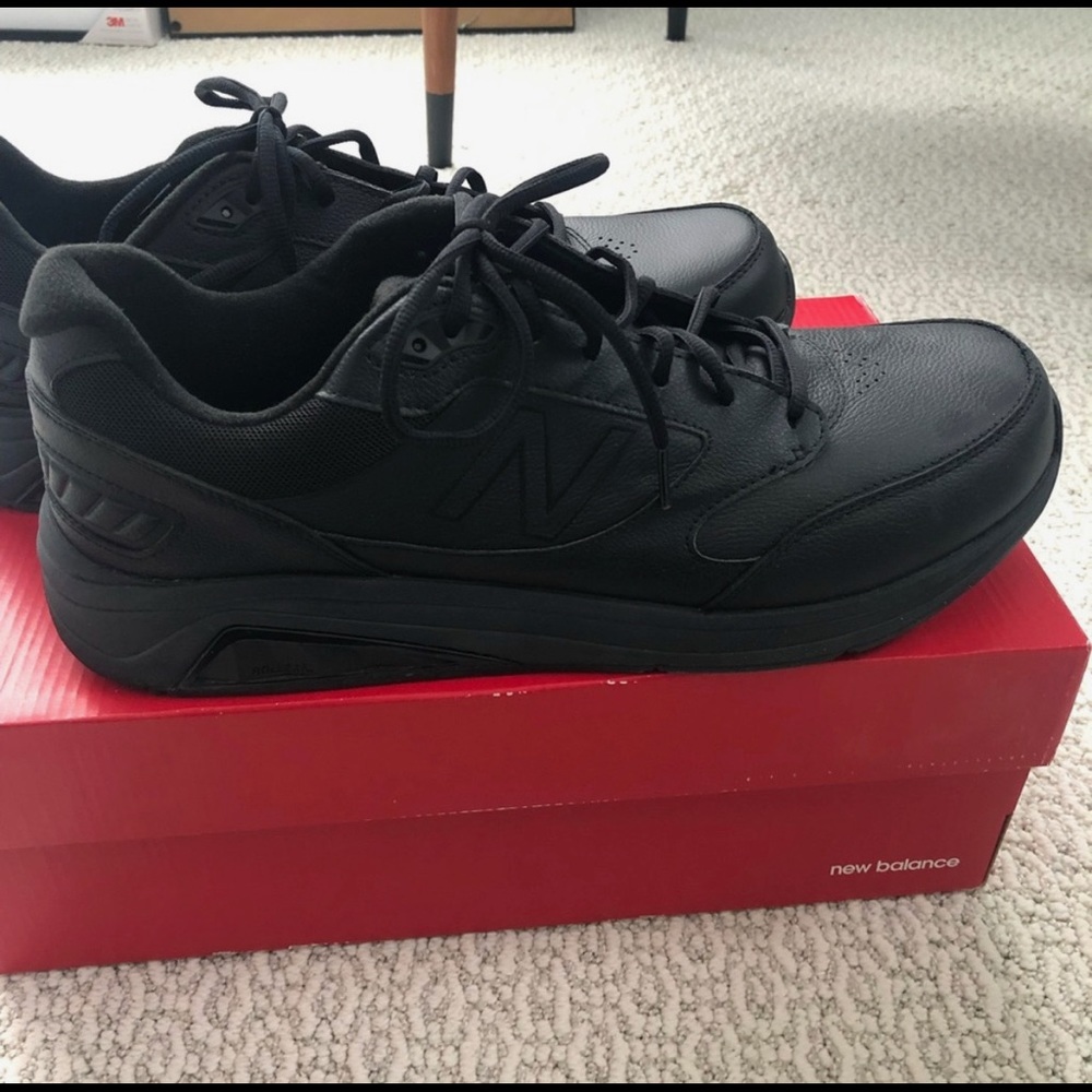 NWT Men’s New Balance Black Walking Shoes Size 13D Medium WITH INSERTS